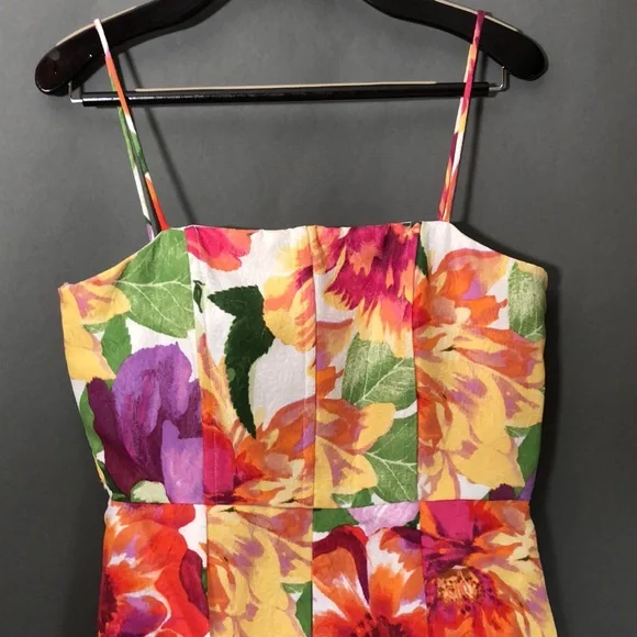 Gabby Skye floral dress. Size 12, - Picture 3 of 7